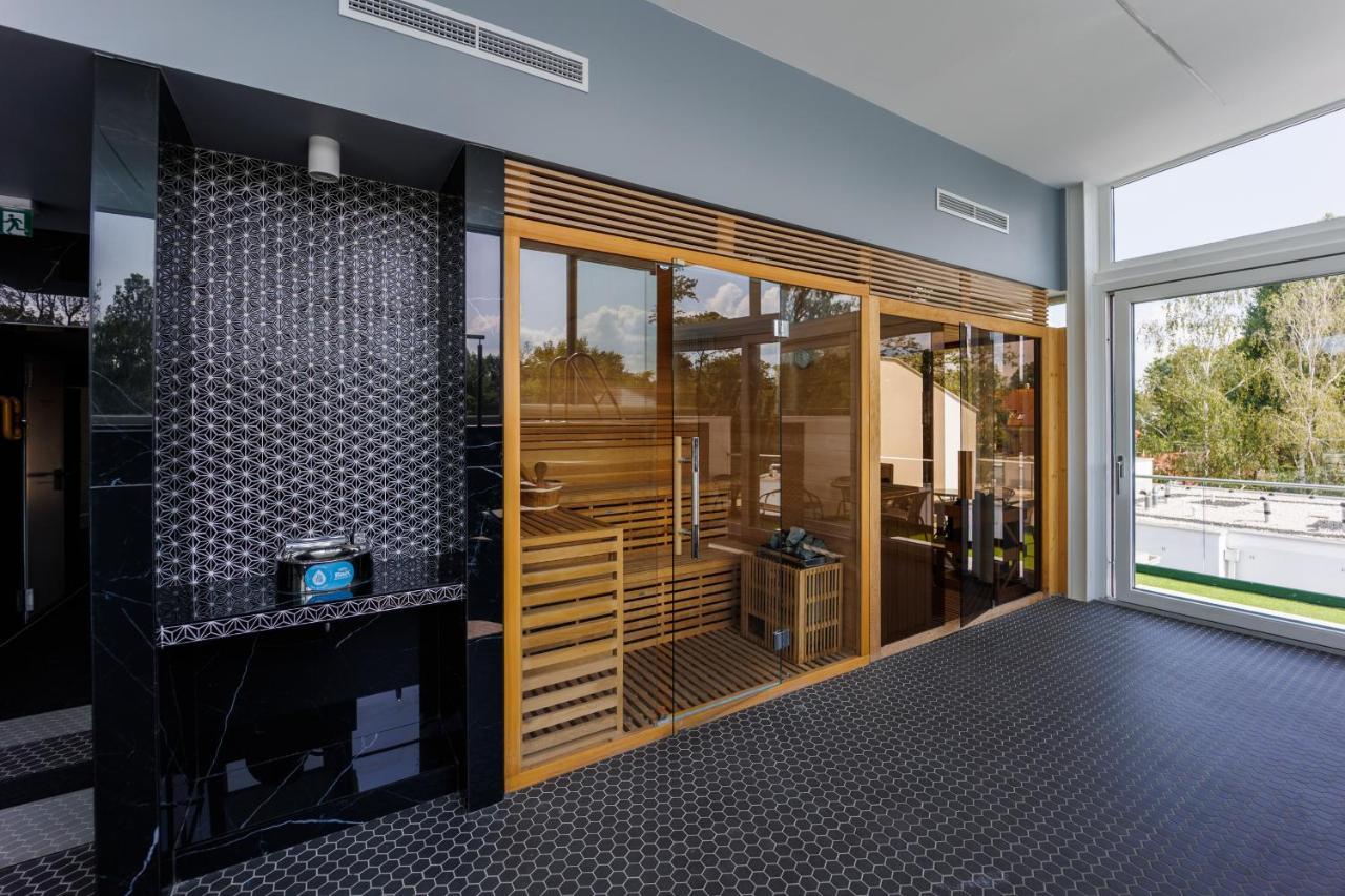 Villa Bauhaus Wellness Apartments 207 - Petiteplage Шиофок Экстерьер фото