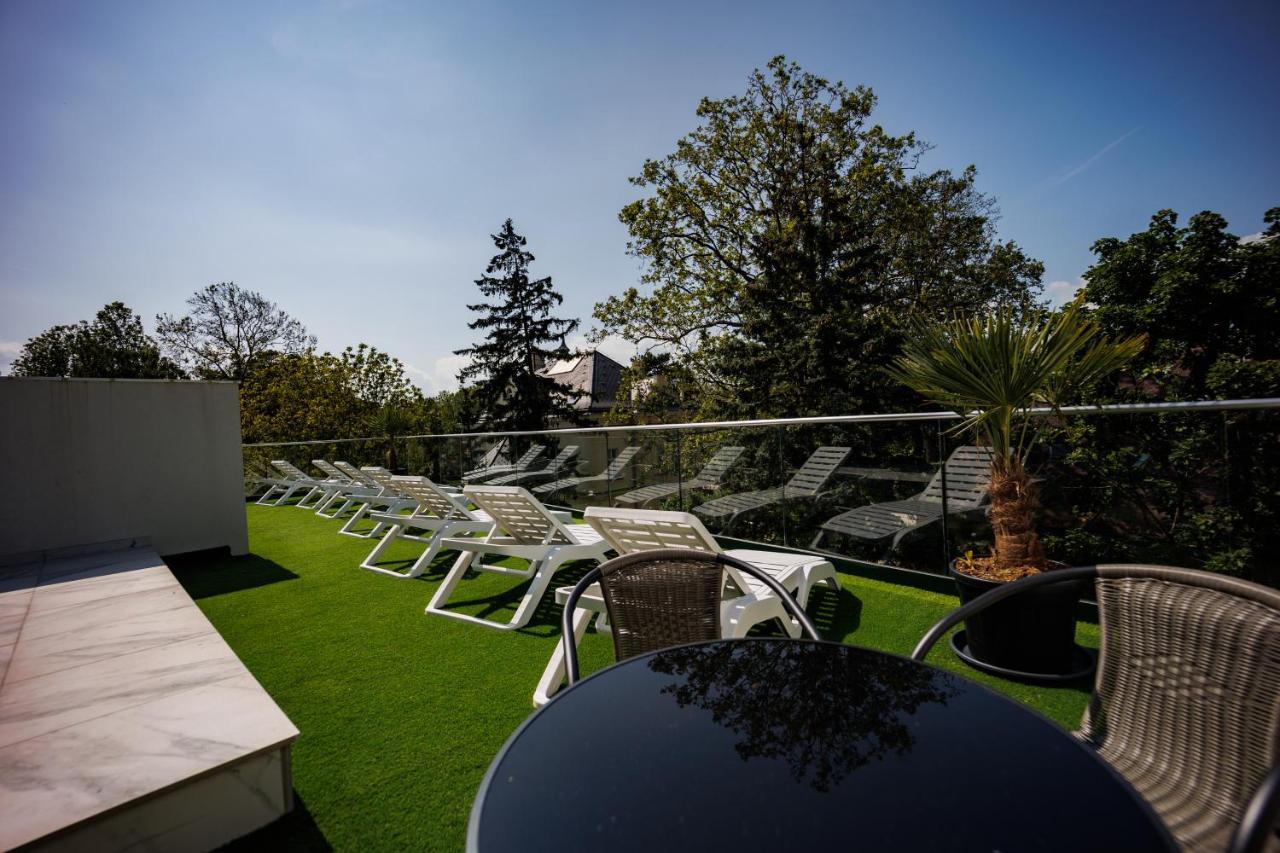 Villa Bauhaus Wellness Apartments 207 - Petiteplage Шиофок Экстерьер фото