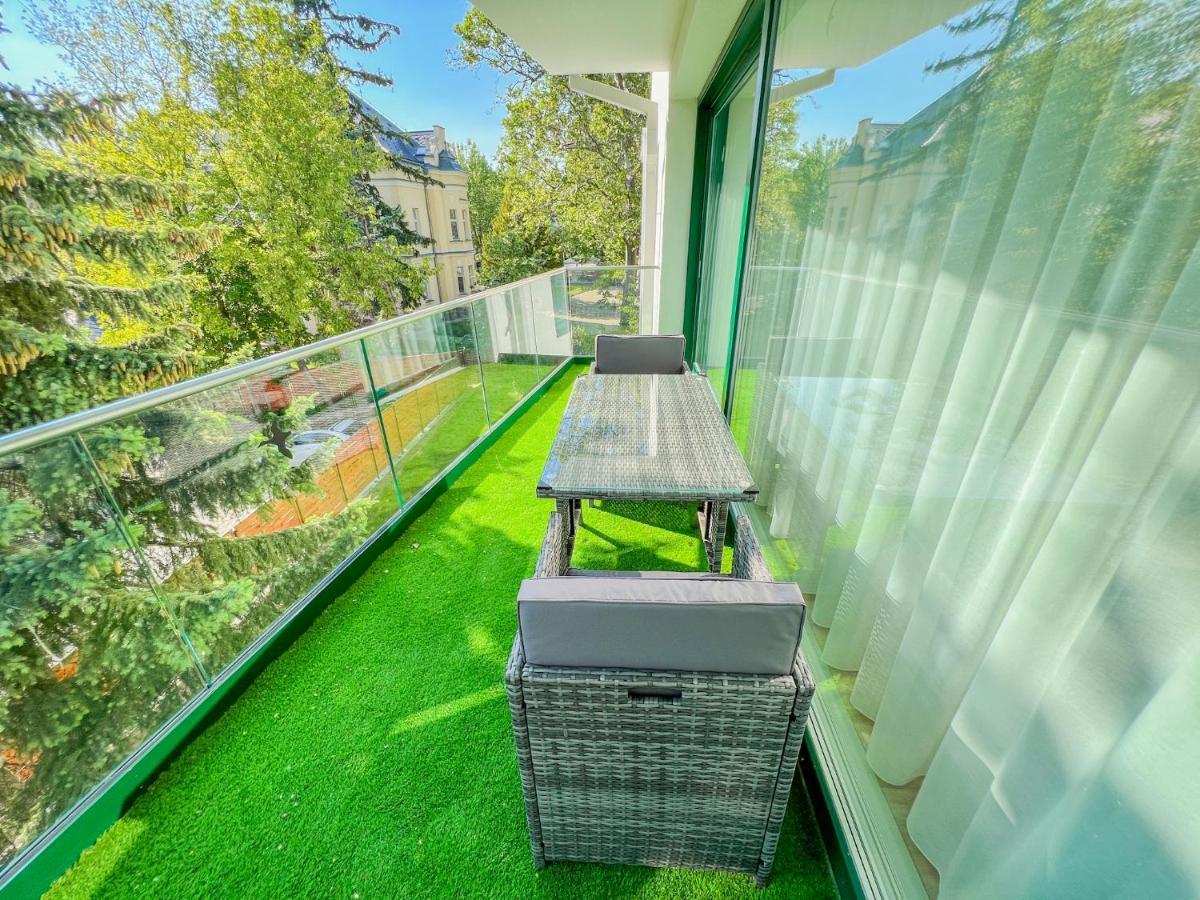 Villa Bauhaus Wellness Apartments 207 - Petiteplage Шиофок Экстерьер фото